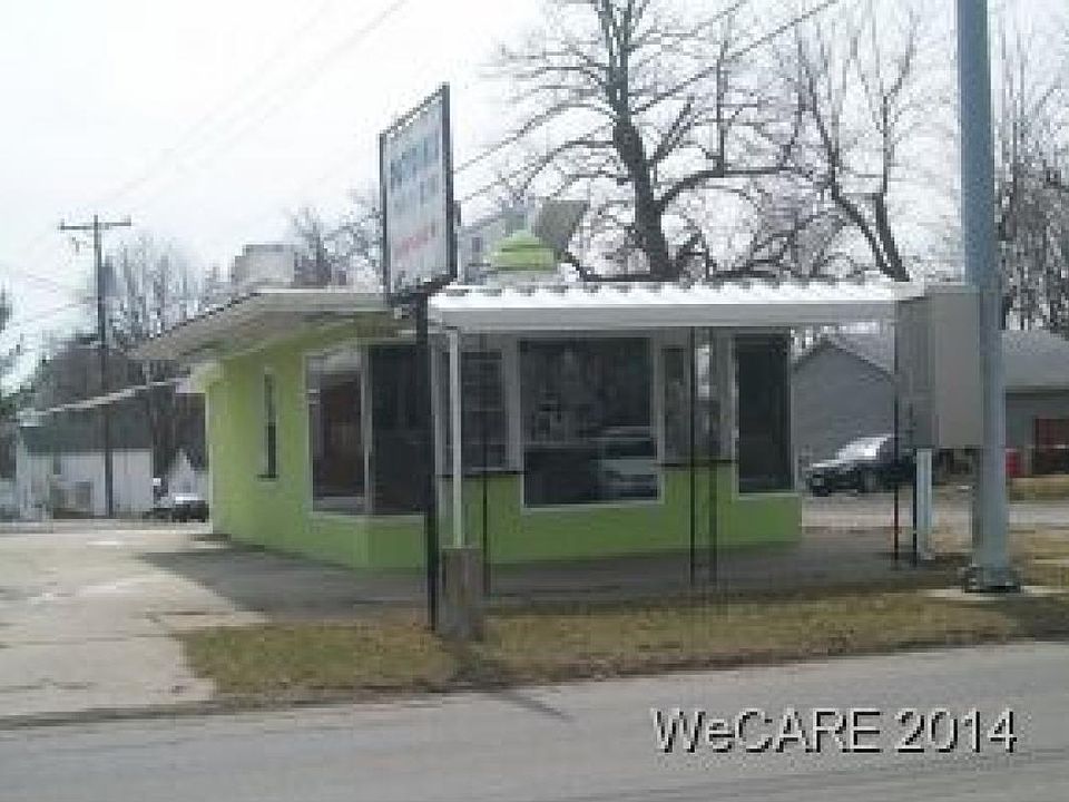 1st image of 836 E Franklin St