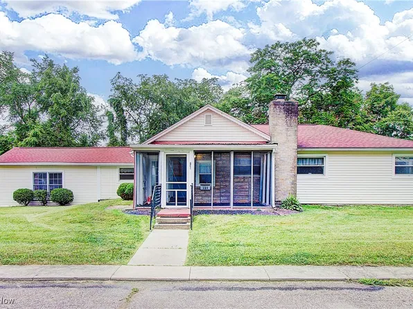 731 Dewalt St SE, Massillon, OH 44646