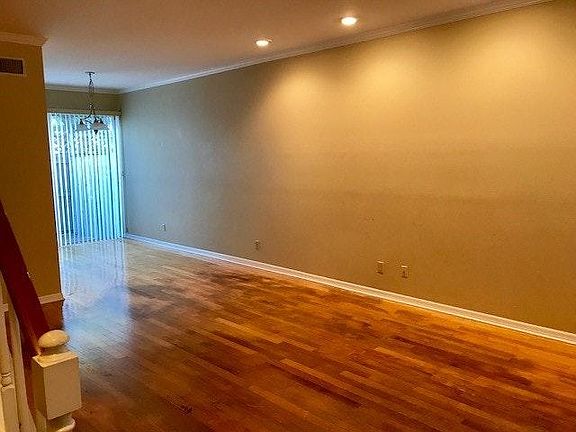 Living/Dining Area