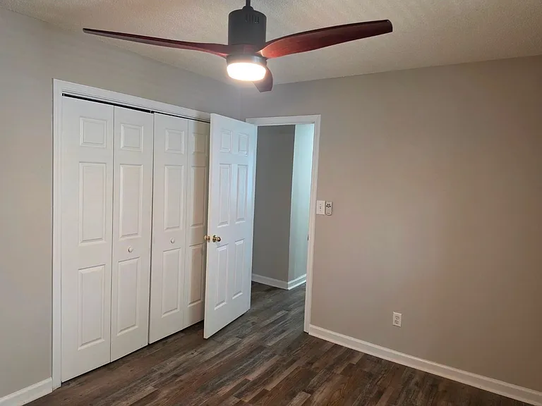 703 S Fairfield Dr — Photo 27