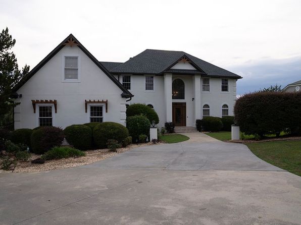 943 Basswood Rd