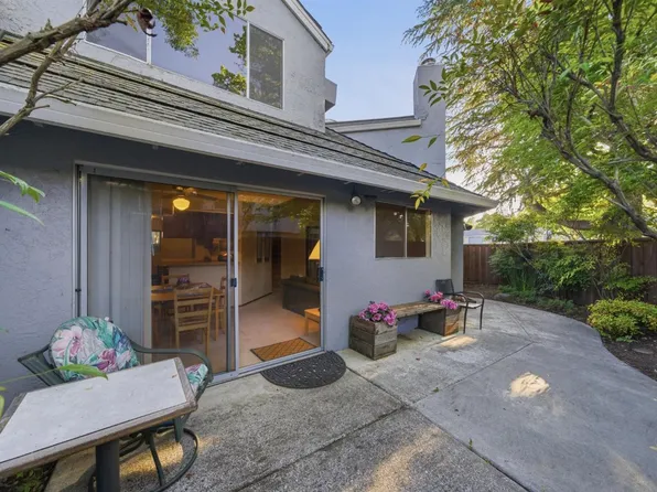 514 Racquet Club Circle, Rohnert Park, CA 94928