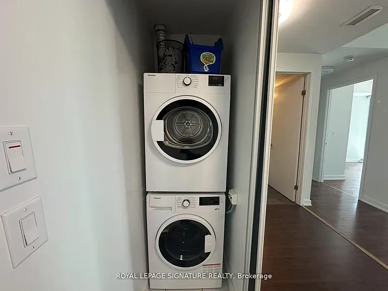 14 York St #2401 — Photo 9