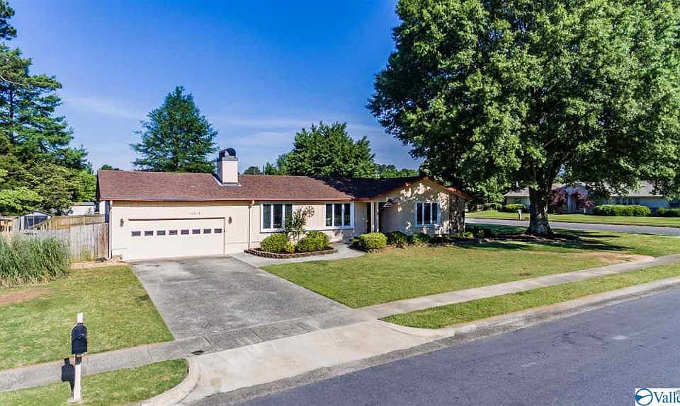 1st image of 10016 Greenview Dr SE