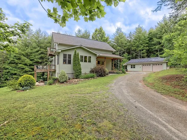 2257 Trout Cove Rd, Brasstown, NC 28902