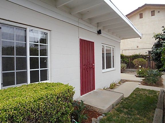 3rd image of 1060 Wilbur Ave