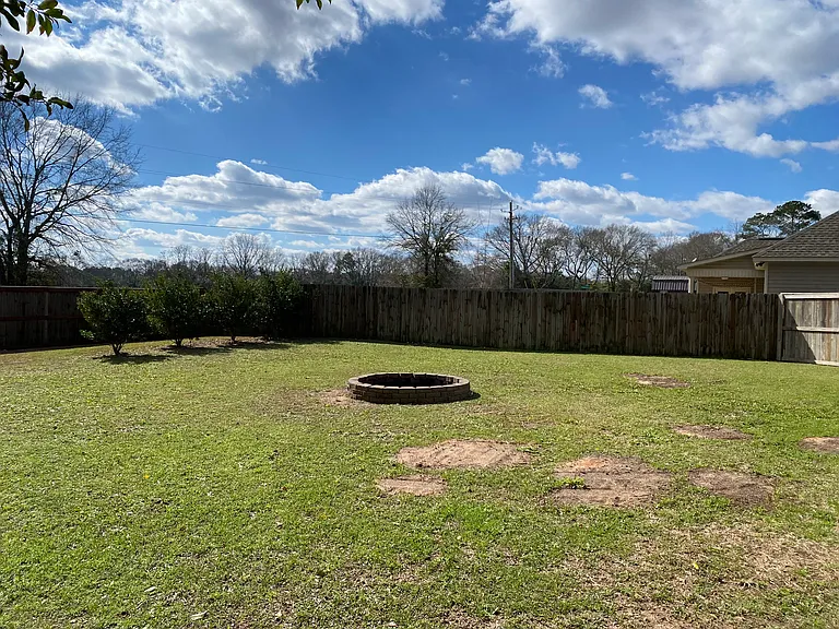 104 Nutmeg Pl — Photo 10