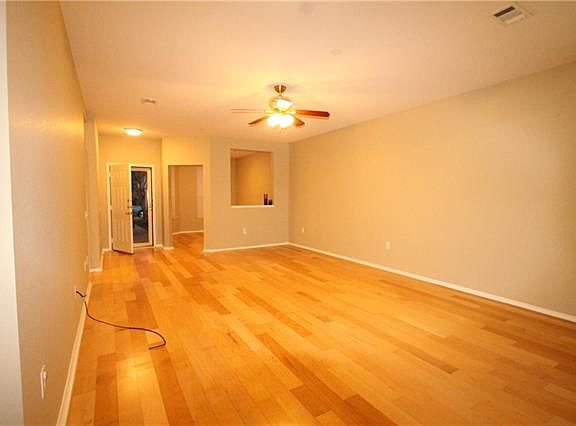 4th image of 9821 Kaufman Pl