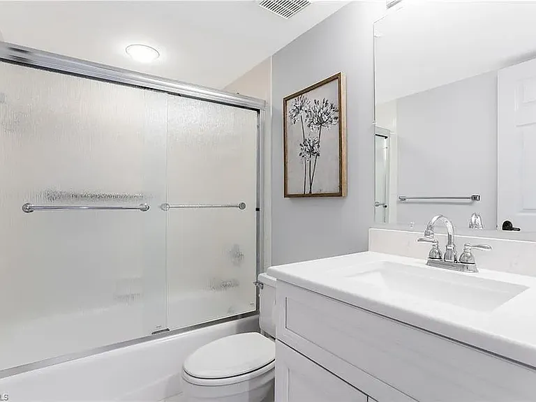 5635 Turtle Bay Dr #8 — Photo 7