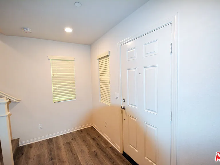 14107 W Birch Ln — Photo 5