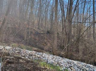 Peaceful Garden Cemetery Rd, Genoa, WV 25517
