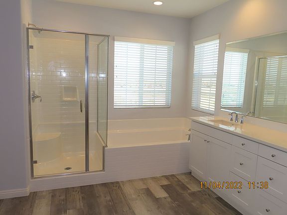 5th image of 4572 S Calistoga Ave