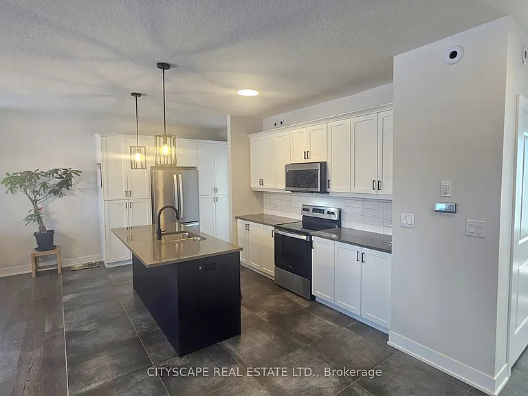 297 Whiting St #20 — Photo 12