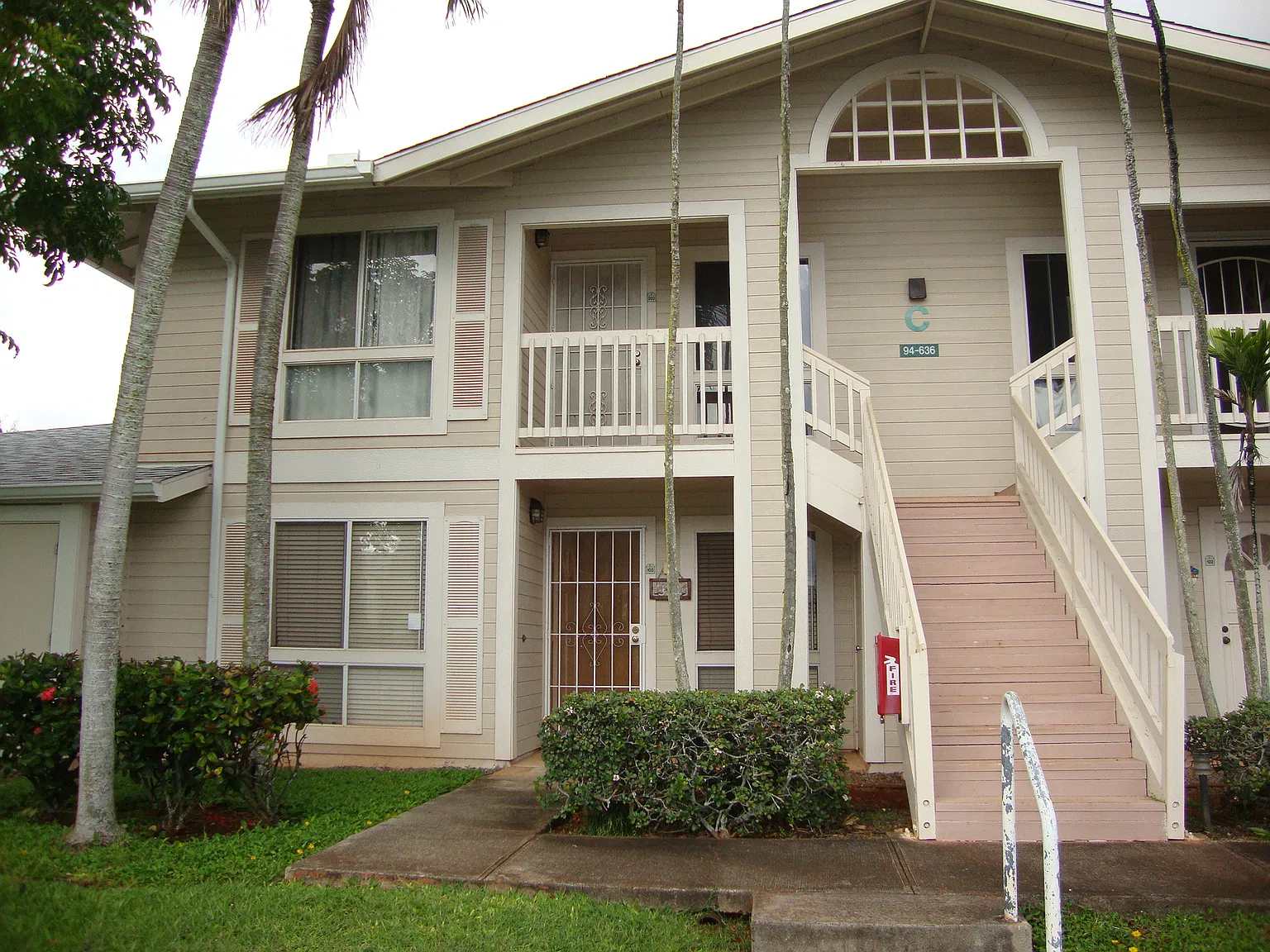 2 bed, 918 sqft, $2,800 — Photo 1