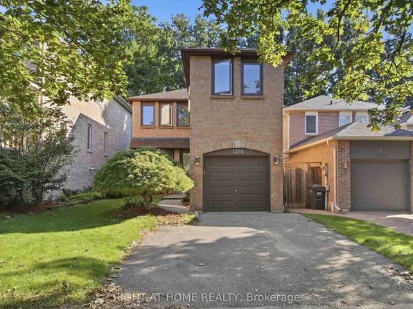 1355 Boulder Creek Cres, Mississauga, ON L5J 4N7