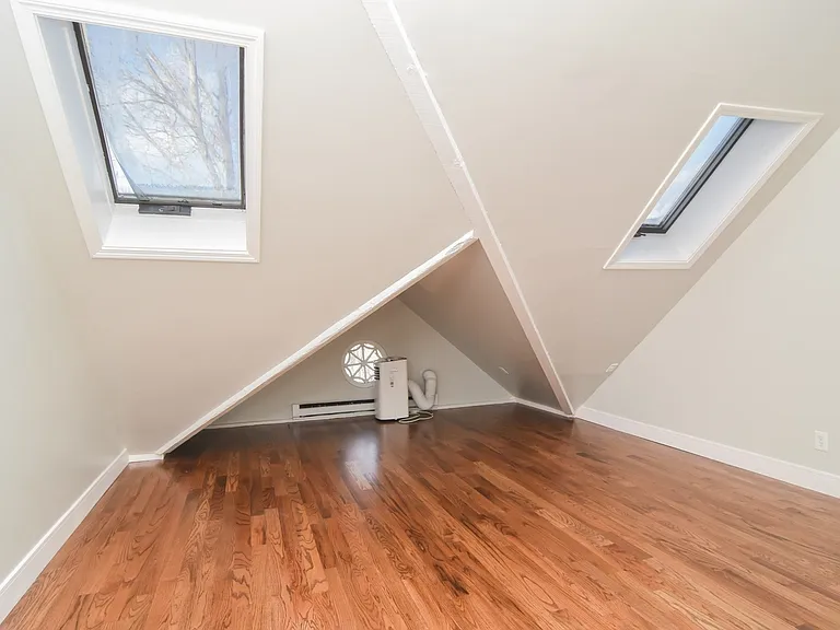 349 Beacon St #D — Photo 15