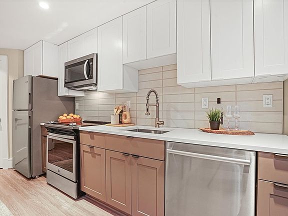 5th image of 5 Logan Cir NW #2