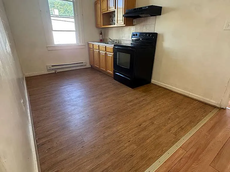 256 W Ashdale St #3 — Photo 2