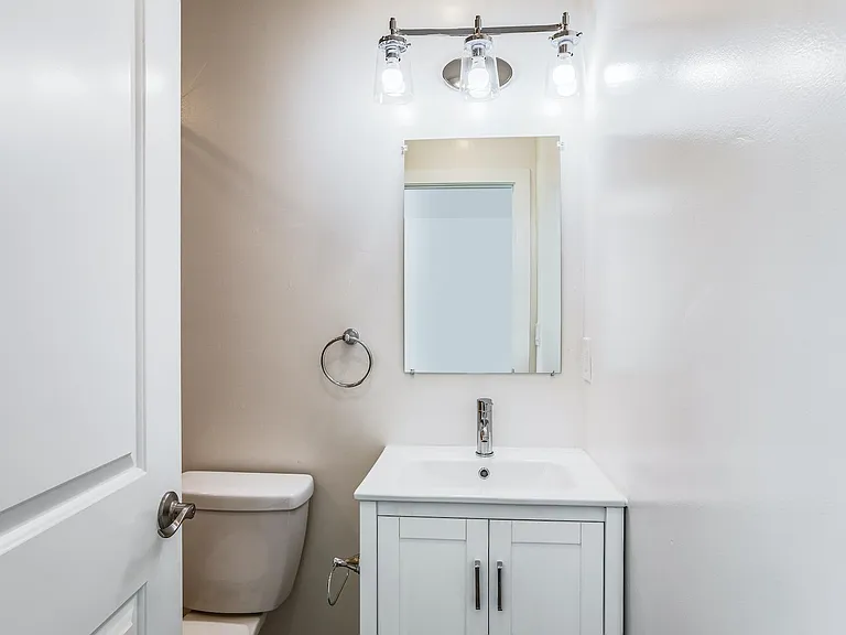 3410 Adeline St — Photo 3