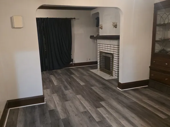 9519 Plymouth Ave, Garfield Heights, OH 44125