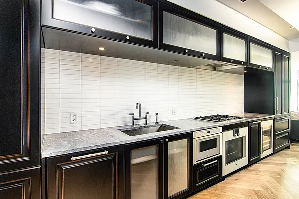 Rented by Douglas Elliman | media 20