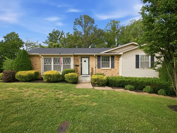 320 Ash Grove Dr, Nashville, TN 37211