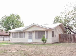 105 N 16th St, Junction, TX 76849
