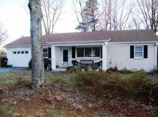 3266 20th Ave NE, Hickory, NC 28601