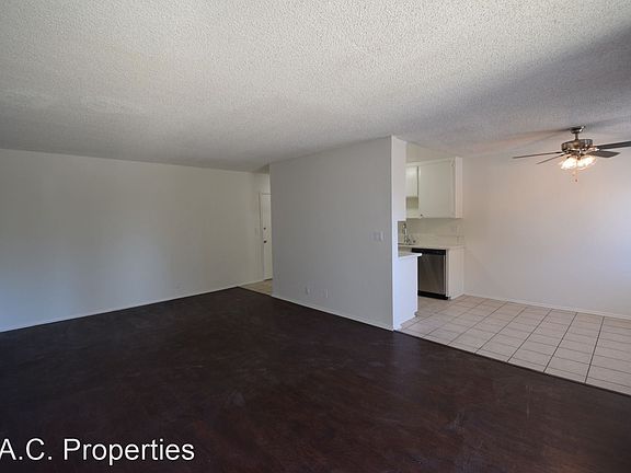 3rd image of 6115 Whitsett Ave #10739686