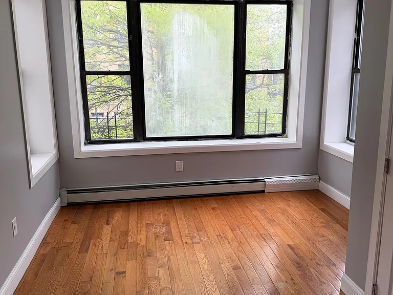 2559 Cruger Ave #1 — Photo 7