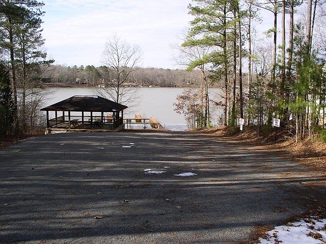 2nd image of 133 Beaver Trl