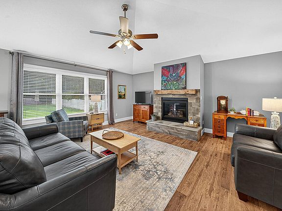 4th image of 4307 Garden Oak Dr
