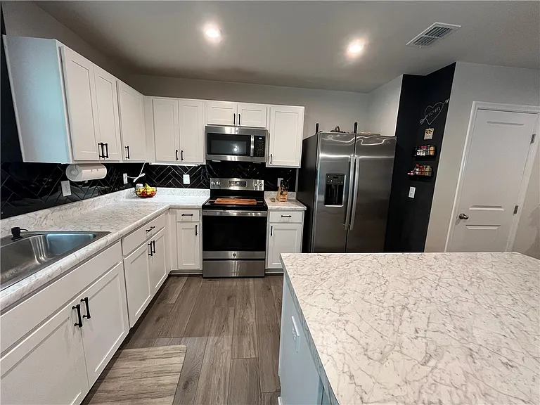 131 Sarnesfield Way — Photo 8