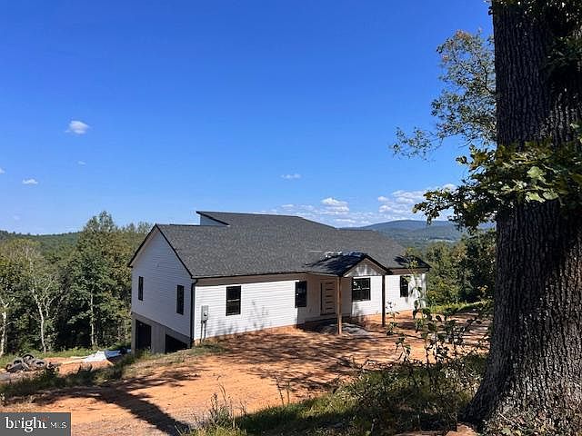 1st image of 930 River View Rd