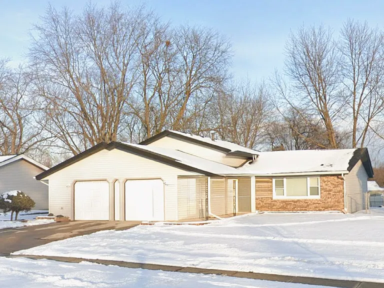 621 S Salem Dr — Photo 1