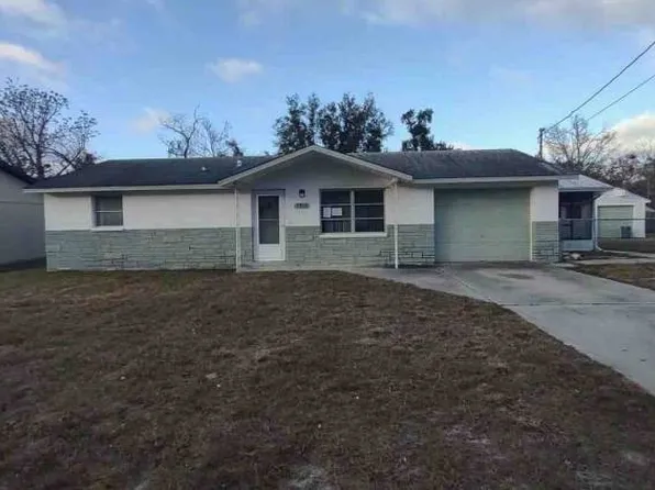 7913 Akron Ave, Hudson, FL 34667