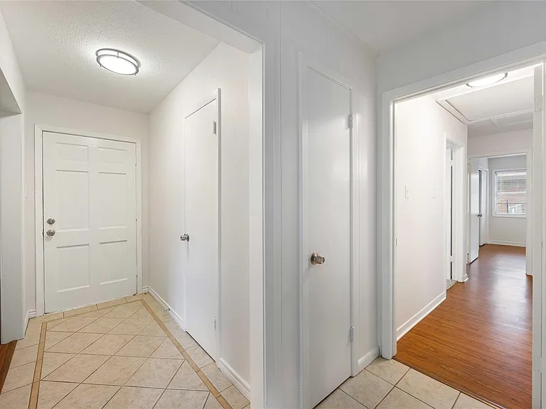 814 Alyse St — Photo 6