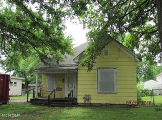 1013 W 10th St, Coffeyville, KS 67337