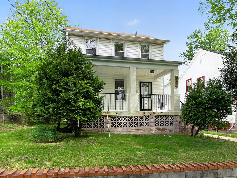 3046 Monroe St NE — Photo 2