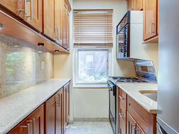 110-34 73rd Road image 10 of 31