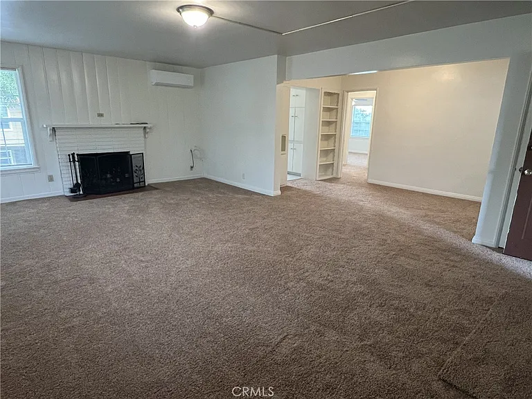 500 N Los Robles Ave #6 — Photo 3