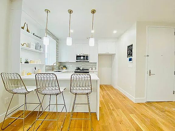 5th image of 1711 E 3rd St #3A