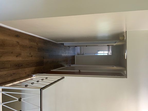 4th image of 2534 Vera Ave