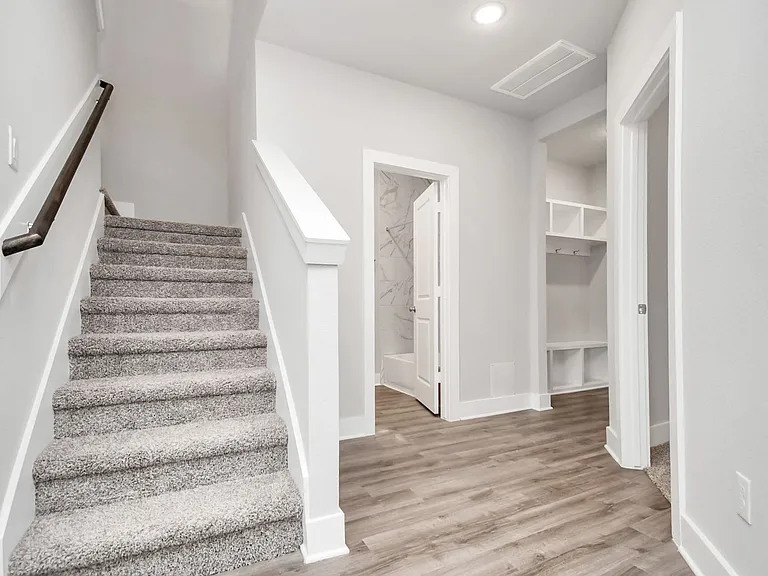 21047 Bay Village Dr #B — Photo 26