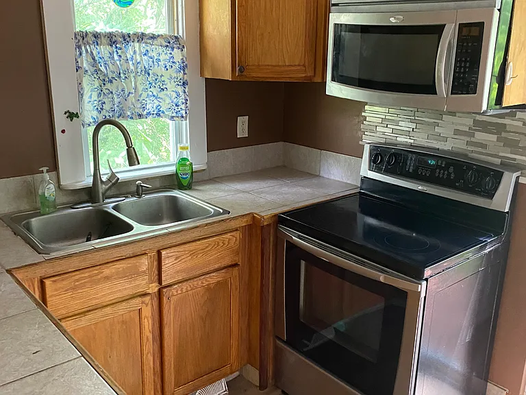 5532 E Michigan Ave — Photo 8
