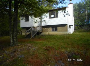 154 Cramer Rd, Bushkill, PA 18324