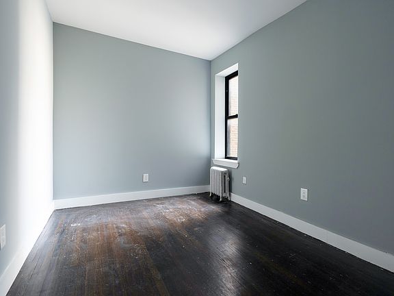 3rd image of 568 W 192nd St #31D