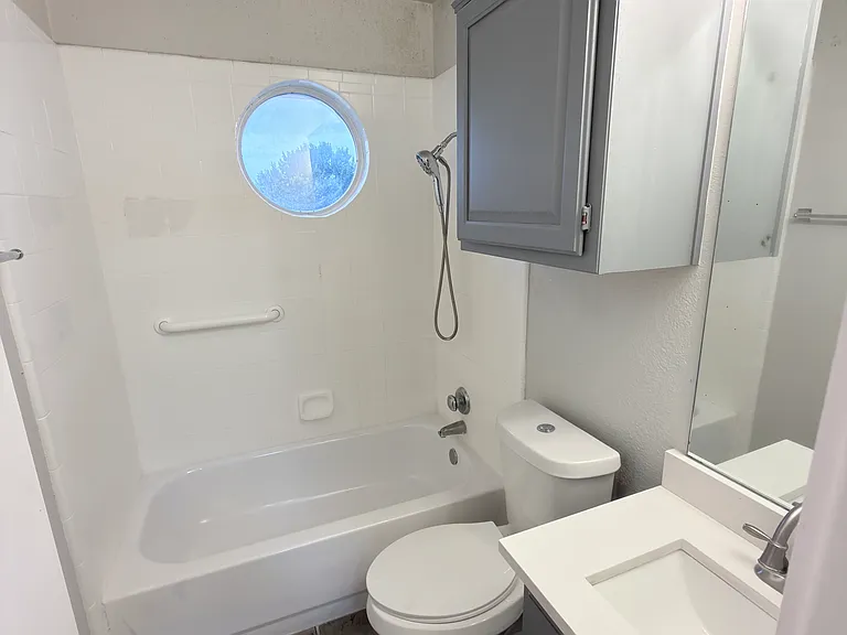 806 Burr Oak Dr — Photo 13