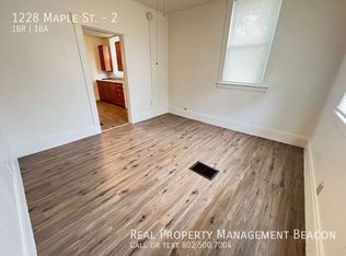 1228 Maple St #2, White River Junction, VT 05001