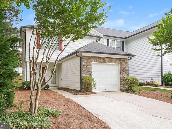 2nd image of 4830 Tangerine Cir